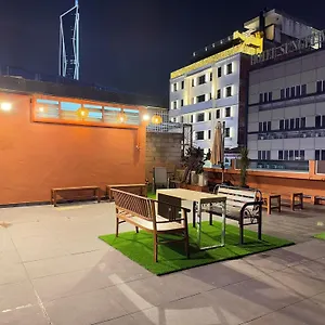 Hotel Starq